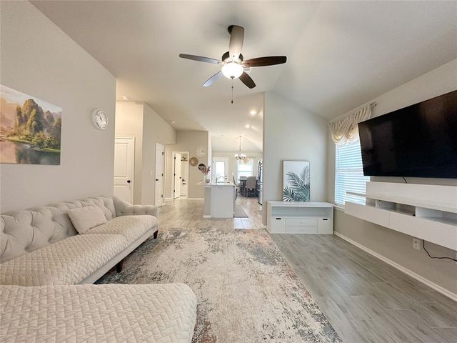 3813 Central Park Drive, Moore, OK 73160