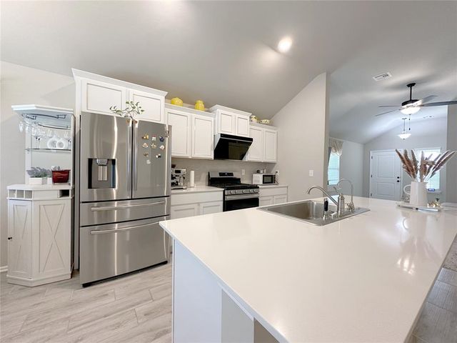 3813 Central Park Drive, Moore, OK 73160