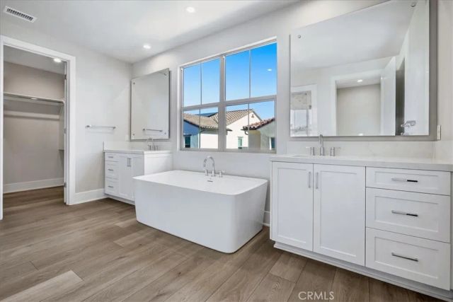 212 Mistwater, Irvine, CA 92618