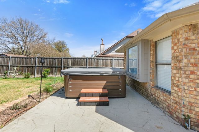 2325 Idlewood Drive, Garland, TX 75040