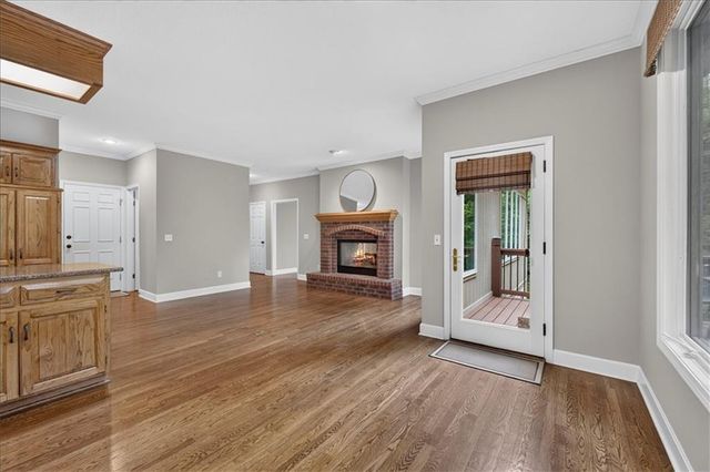 2216 SW Waterfall Drive, Lee's Summit, MO 64081