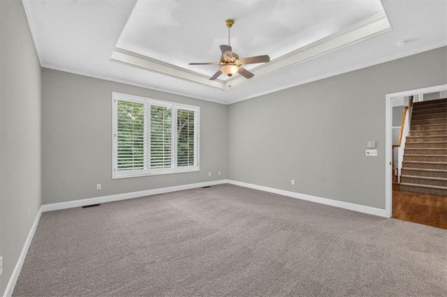 2216 SW Waterfall Drive, Lee's Summit, MO 64081