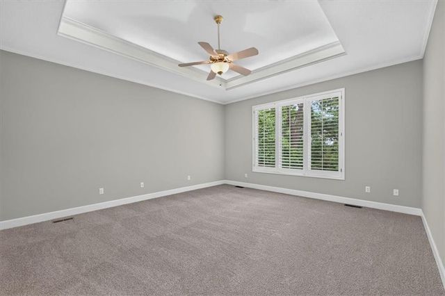 2216 SW Waterfall Drive, Lee's Summit, MO 64081