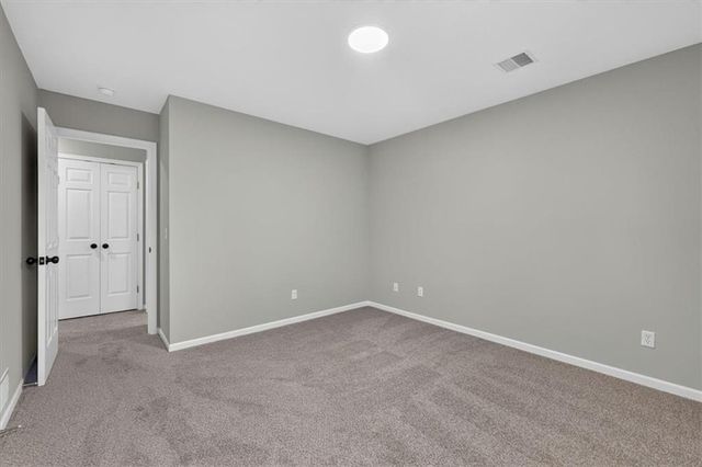 2216 SW Waterfall Drive, Lee's Summit, MO 64081