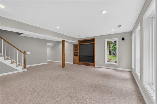 2216 SW Waterfall Drive, Lee's Summit, MO 64081