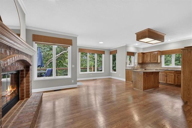 2216 SW Waterfall Drive, Lee's Summit, MO 64081