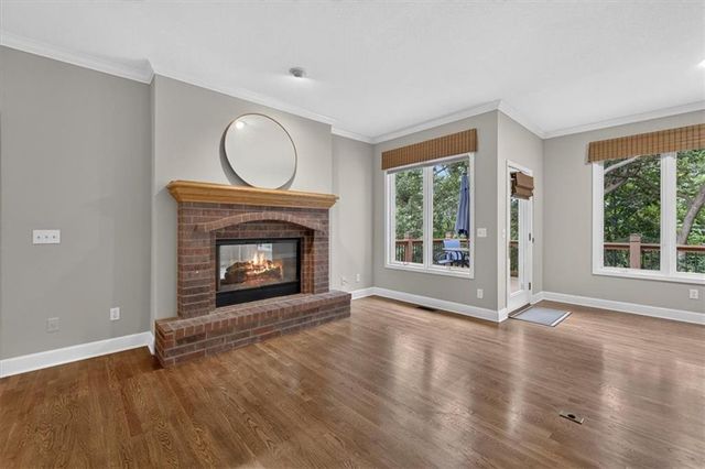 2216 SW Waterfall Drive, Lee's Summit, MO 64081