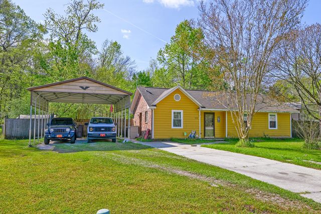 102 Nancy Lane, Summerville, SC 29485