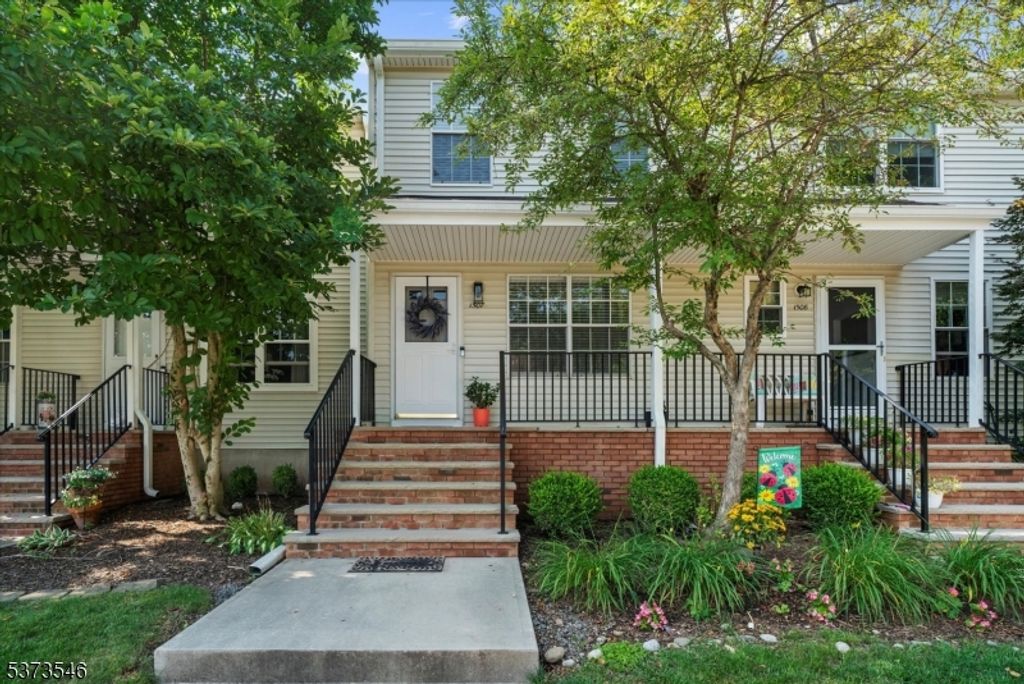 1507 Cobblestone Ct, Raritan Twp., NJ 08822