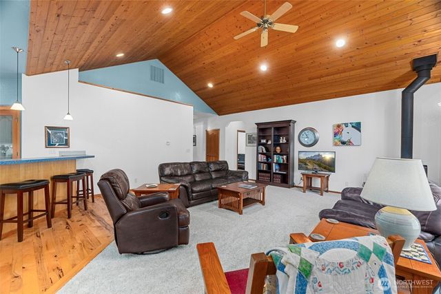 14723 McIntosh Lane SE, Tenino, WA 98589