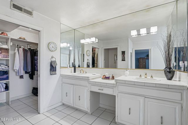 11262 Enid Wilson Lane, El Paso, TX 79936