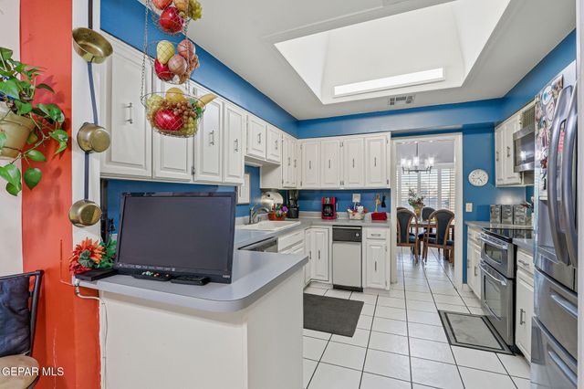 11262 Enid Wilson Lane, El Paso, TX 79936