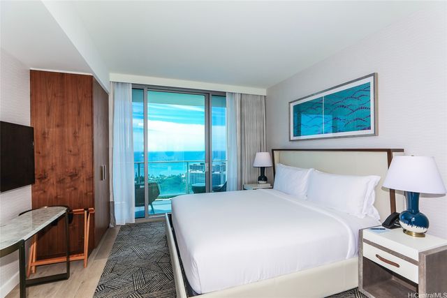 383 Kalaimoku Street 3302, Honolulu, HI 96815