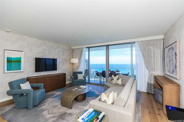 383 Kalaimoku Street 3302, Honolulu, HI 96815