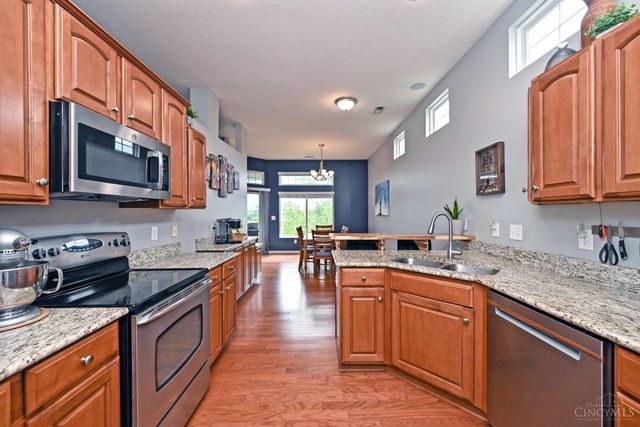 7302 Bridge Point Drive, Cincinnati, OH 45248