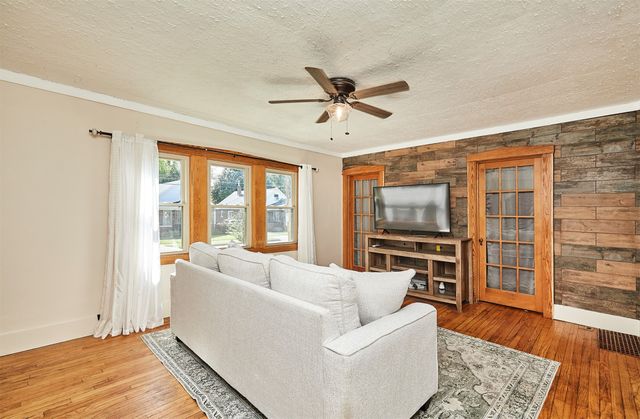 3514 SW 12th Street, Des Moines, IA 50315