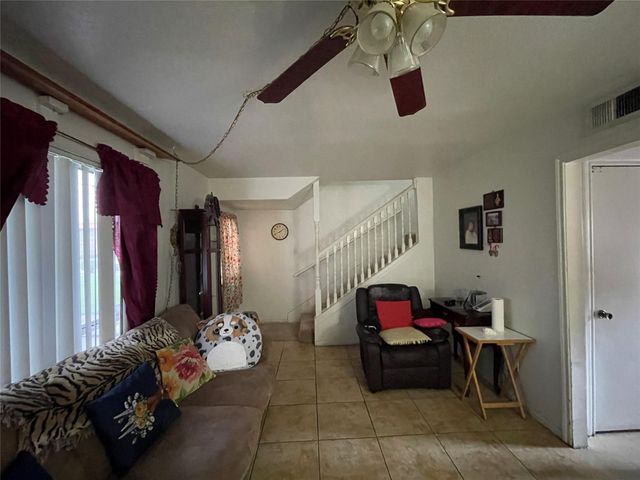 5218 Milwee Street 44, Houston, TX 77092