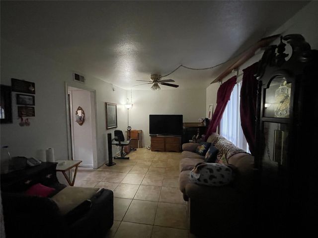 5218 Milwee Street 44, Houston, TX 77092