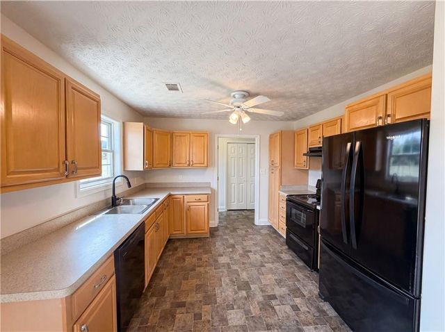 1003 Brynn Drive, Winder, GA 30680