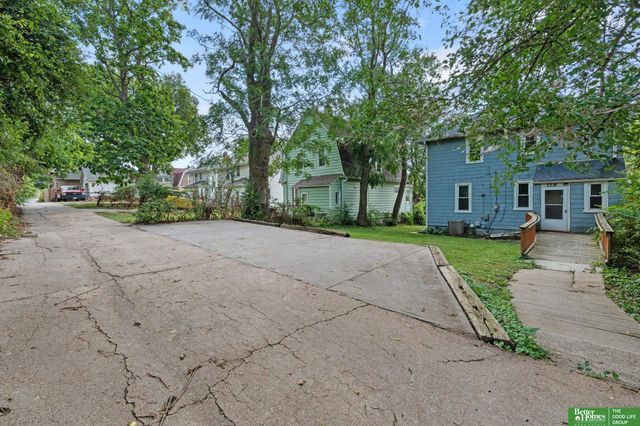 3318 Myrtle Avenue, Omaha, NE 68131