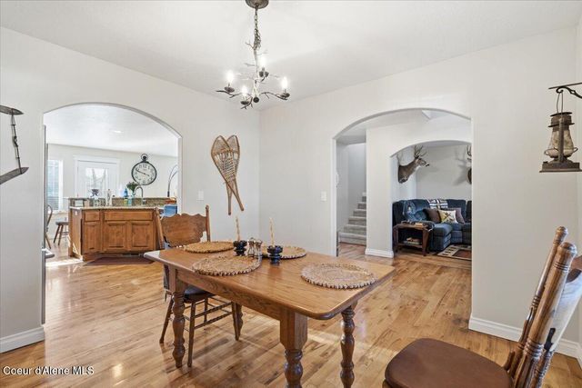 2472 W Warwick Ct, Hayden, ID 83835