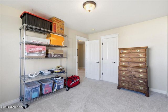 2472 W Warwick Ct, Hayden, ID 83835