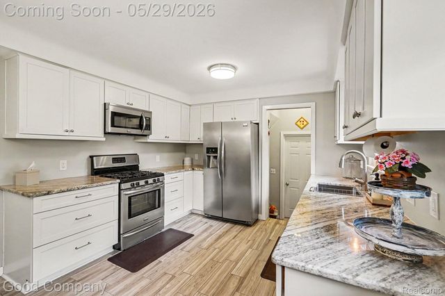 8173 Gerhardt Street, Shelby Charter Township, MI 48317