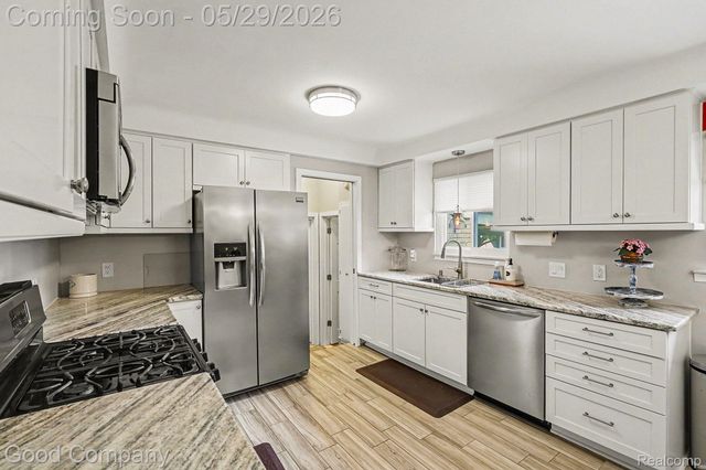 8173 Gerhardt Street, Shelby Charter Township, MI 48317