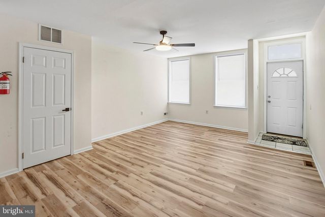 108 MIDDLESEX ST, Gloucester City, NJ 08030