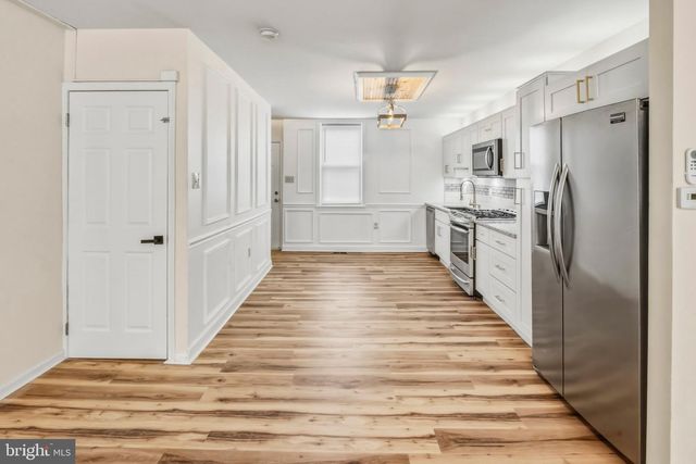 108 MIDDLESEX ST, Gloucester City, NJ 08030