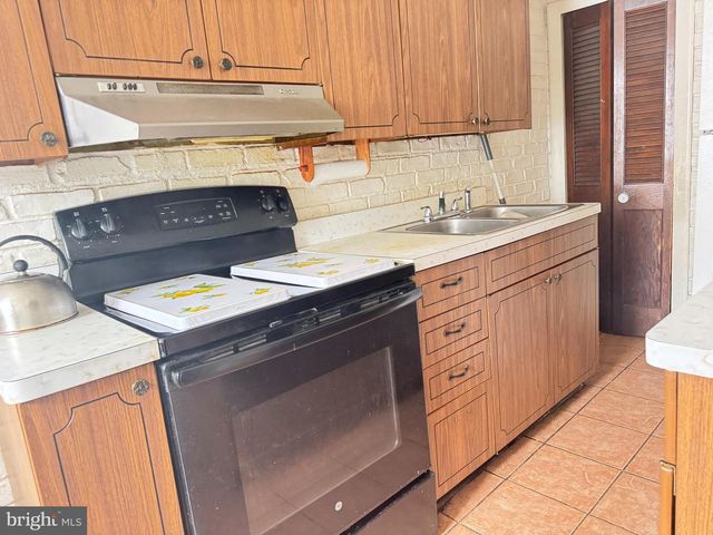 217 N 7TH ST, Darby, PA 19023