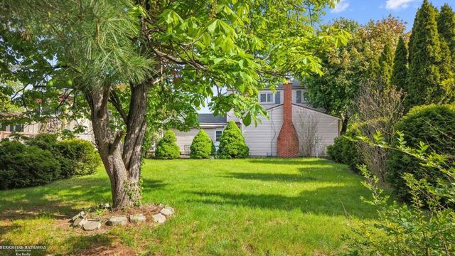 11008 17 Mile Road, Sterling Heights, MI 48313
