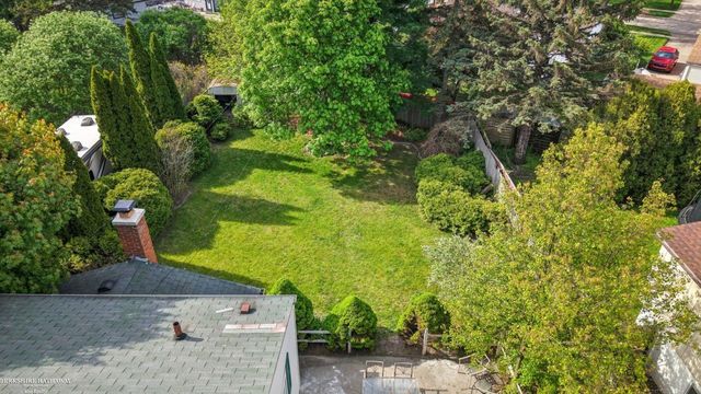 11008 17 Mile Road, Sterling Heights, MI 48313
