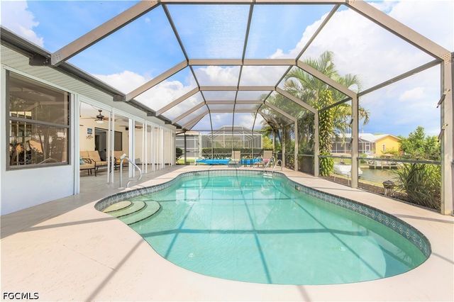 618 W Archer PKWY, Cape Coral, FL 33904