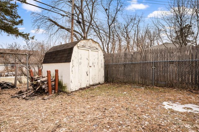 7012 Drew Avenue N, Brooklyn Center, MN 55429