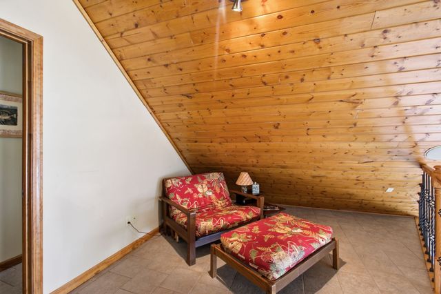 421 Bluff Point Ln, Waverly, TN 37185