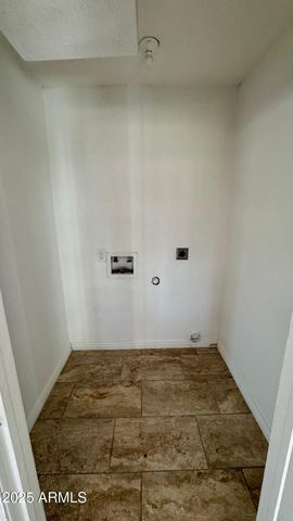 3010 W NORTHERN Avenue, Phoenix, AZ 85051