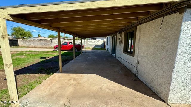 3010 W NORTHERN Avenue, Phoenix, AZ 85051