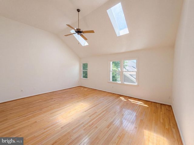 7579 CHRISLAND CV, Falls Church, VA 22042