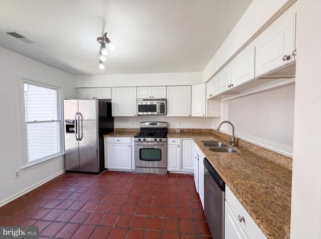 7579 CHRISLAND CV, Falls Church, VA 22042