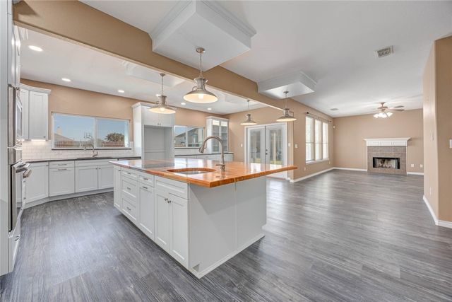 7522 Vaquero Dr, Corpus Christi, TX 78414