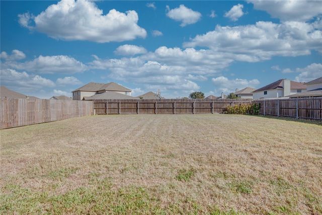 7522 Vaquero Dr, Corpus Christi, TX 78414