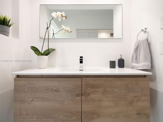 10988 Lake Front Pl, Boca Raton, FL 33498