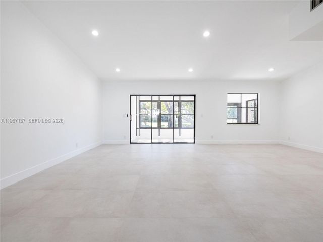 10988 Lake Front Pl, Boca Raton, FL 33498