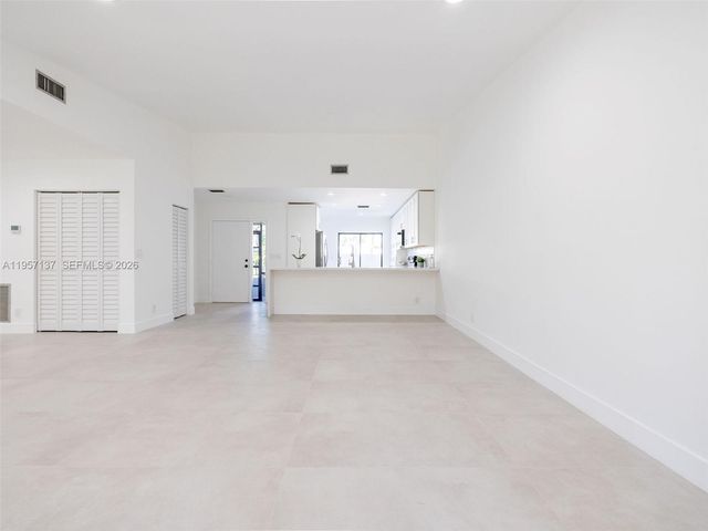 10988 Lake Front Pl, Boca Raton, FL 33498