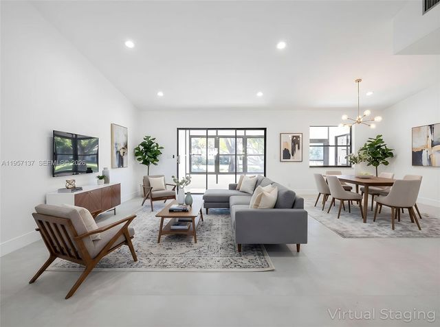 10988 Lake Front Pl, Boca Raton, FL 33498