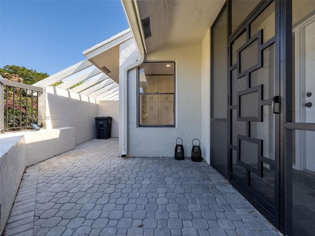 10988 Lake Front Pl, Boca Raton, FL 33498