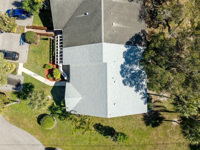 10988 Lake Front Pl, Boca Raton, FL 33498