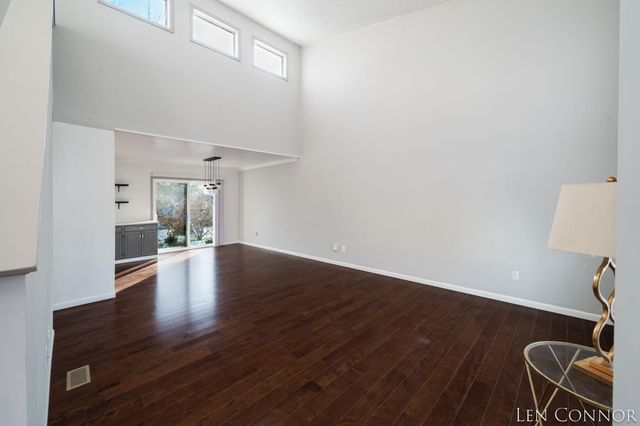 746 Hardwick Street Se, City Of Kentwood, MI 49548