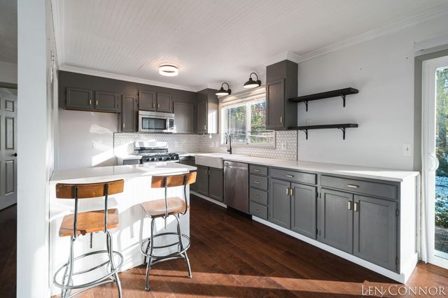 746 Hardwick Street Se, City Of Kentwood, MI 49548